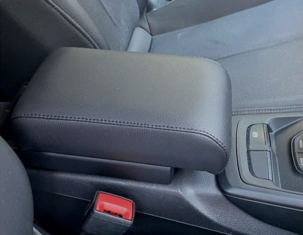 armrest audi q2